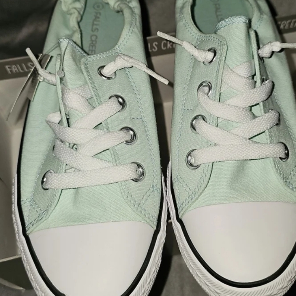 Women's Size 8M